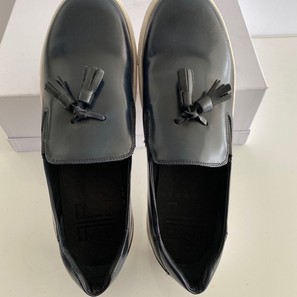 Hardy Tassel Slip On - Picture 3 of 6